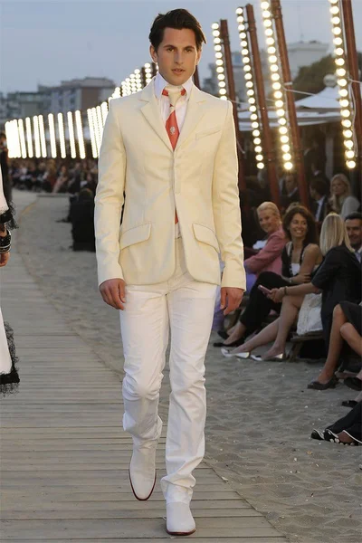 Look 51